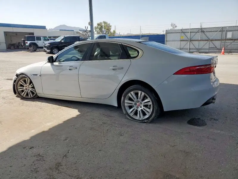 2016 JAGUAR XF PREMIUM  