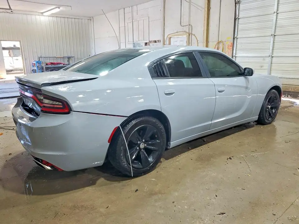 2016 DODGE CHARGER SXT  