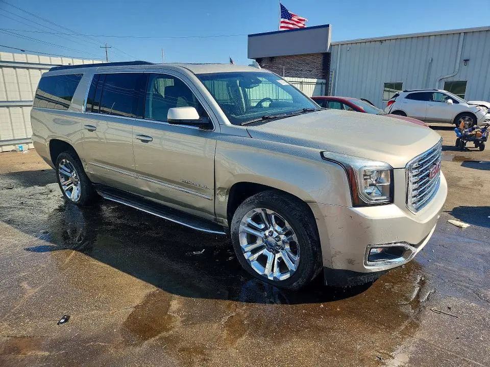 2017 GMC YUKON XL C1500 SLT  