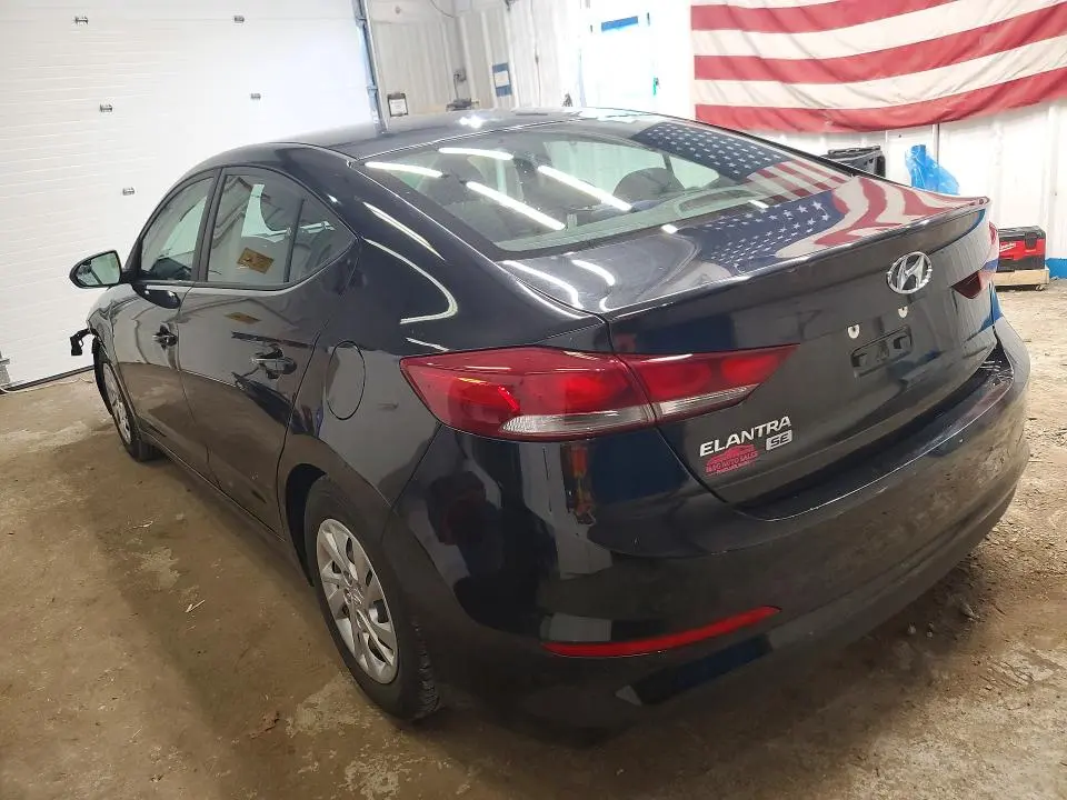 2018 HYUNDAI ELANTRA SE  