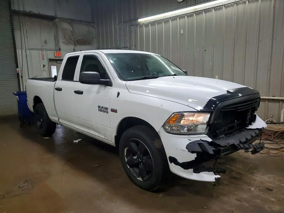 2014 RAM 1500 ST  