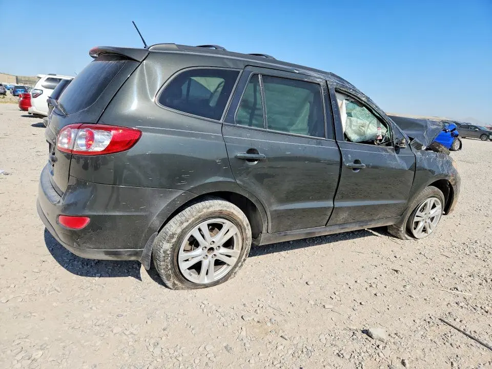 2012 HYUNDAI SANTA FE SE  