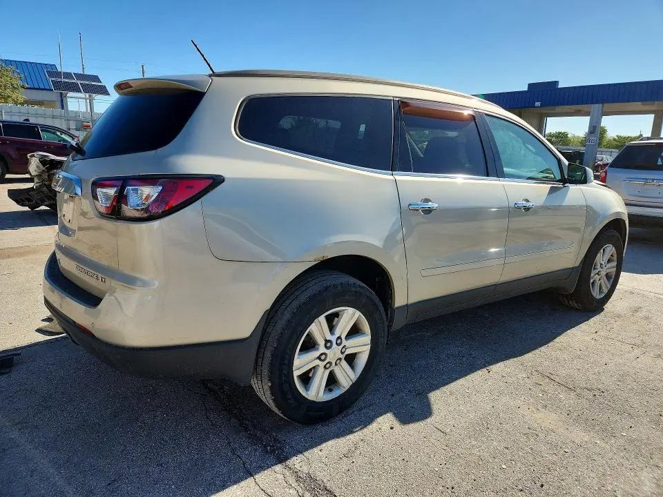 2013 CHEVROLET TRAVERSE LT  
