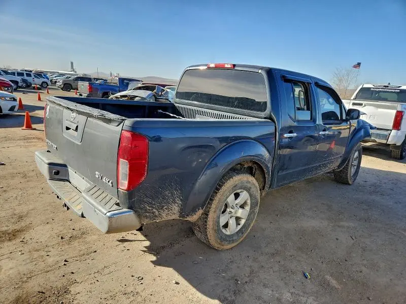 2013 NISSAN FRONTIER S  