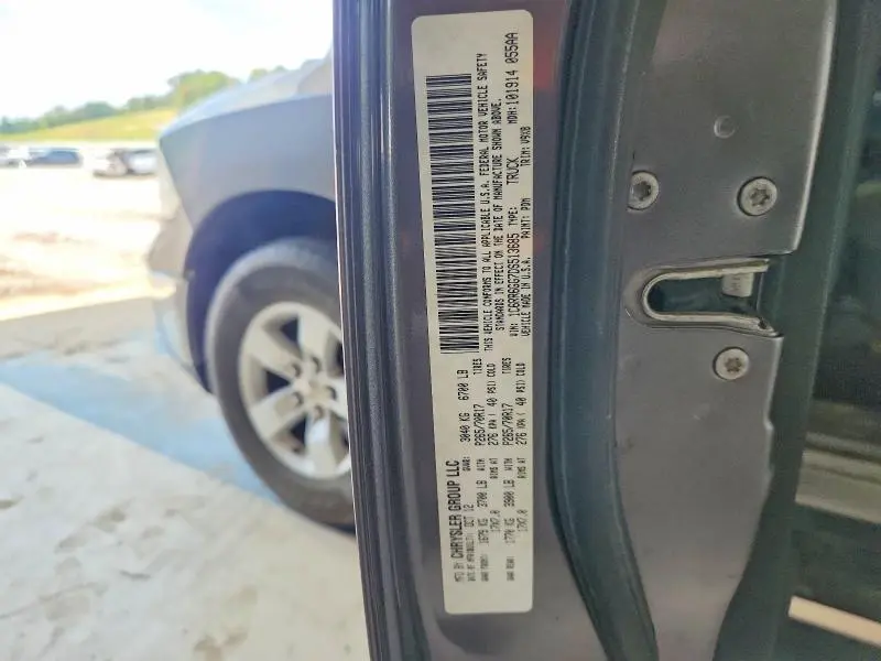 2013 RAM 1500 SLT  