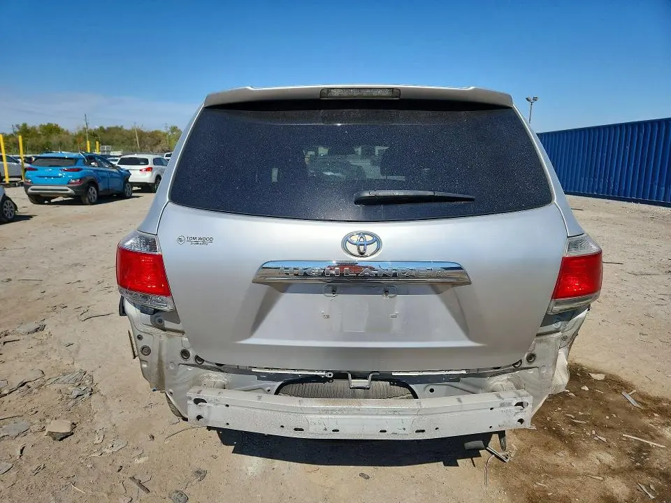 2013 TOYOTA HIGHLANDER BASE  
