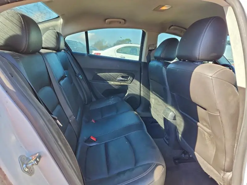 2015 CHEVROLET CRUZE LT  