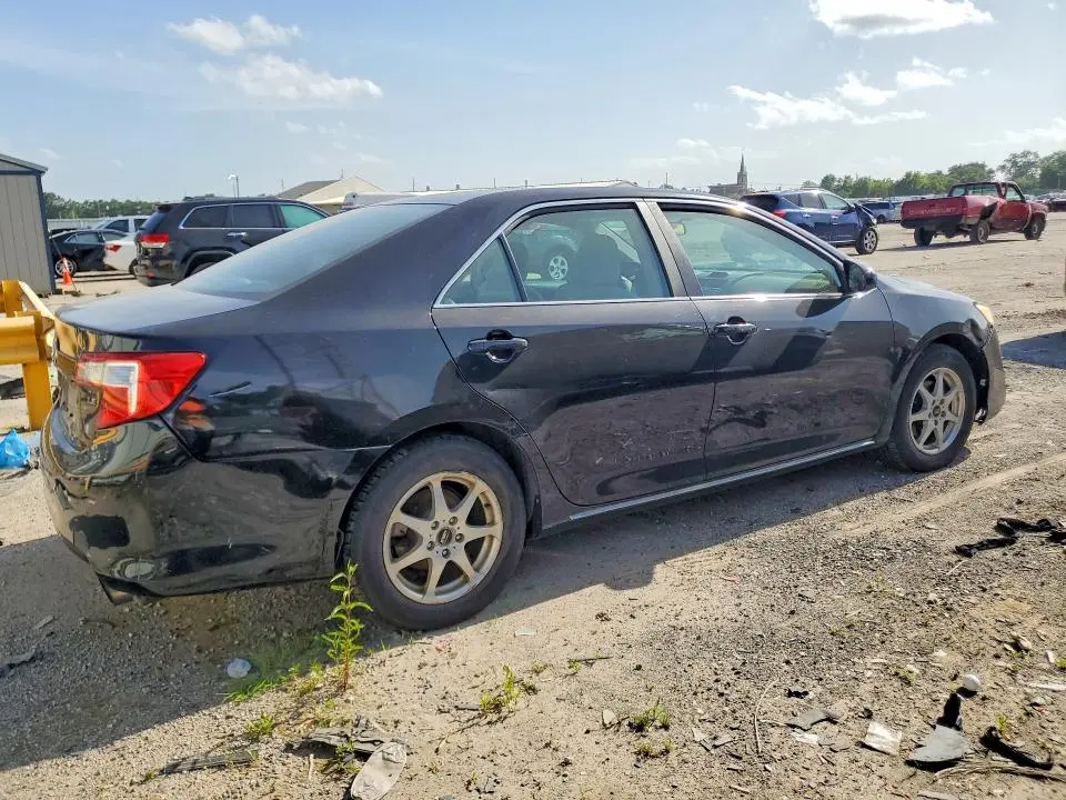 2012 TOYOTA CAMRY LE  