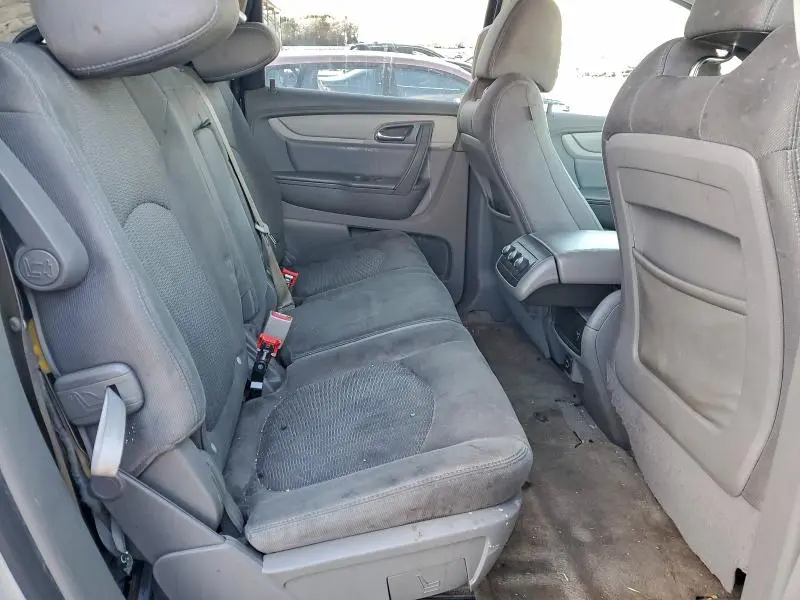 2017 CHEVROLET TRAVERSE LS  