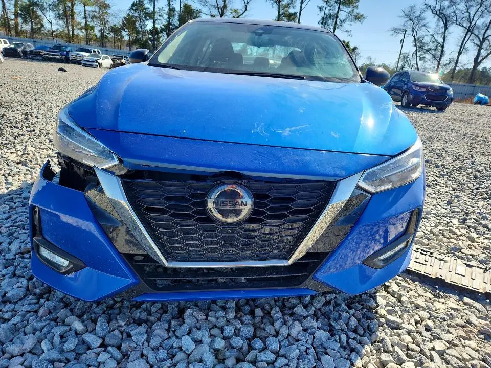 2023 NISSAN SENTRA SR  