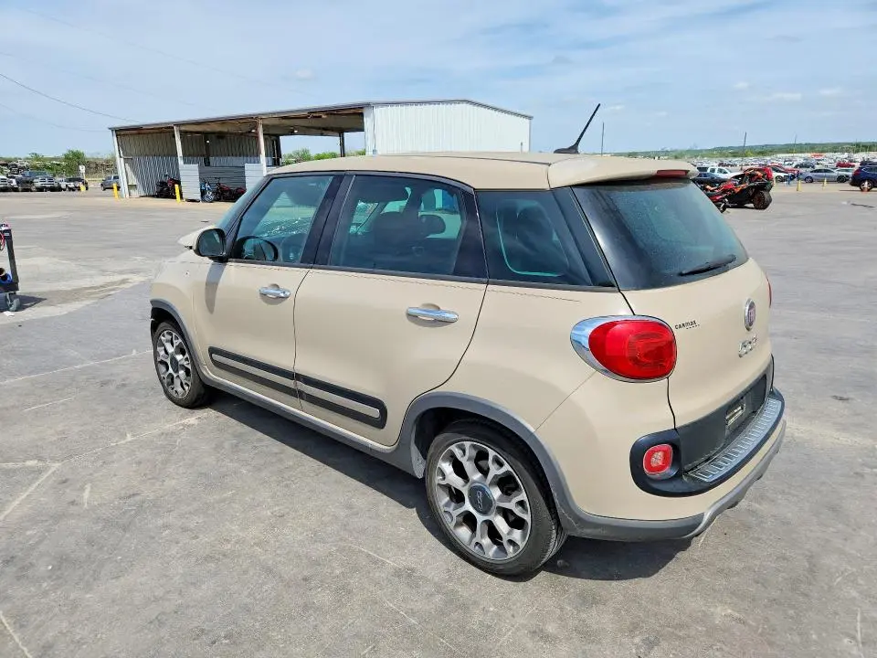 2015 FIAT 500L TREKKING  