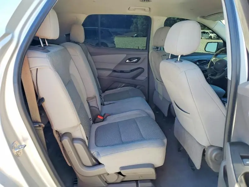 2019 CHEVROLET TRAVERSE LT  