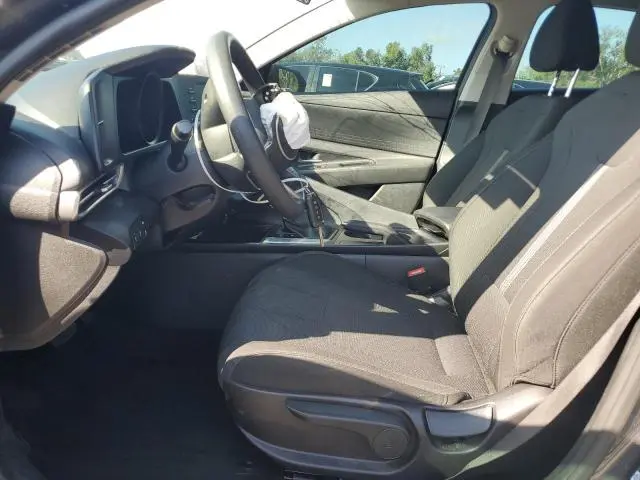 2021 HYUNDAI ELANTRA SE  