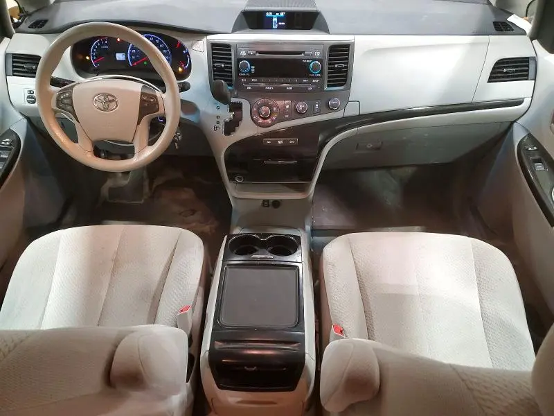 2012 TOYOTA SIENNA LE 8-PASSENGER  