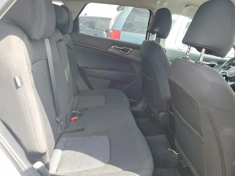 2025 KIA SPORTAGE LX  