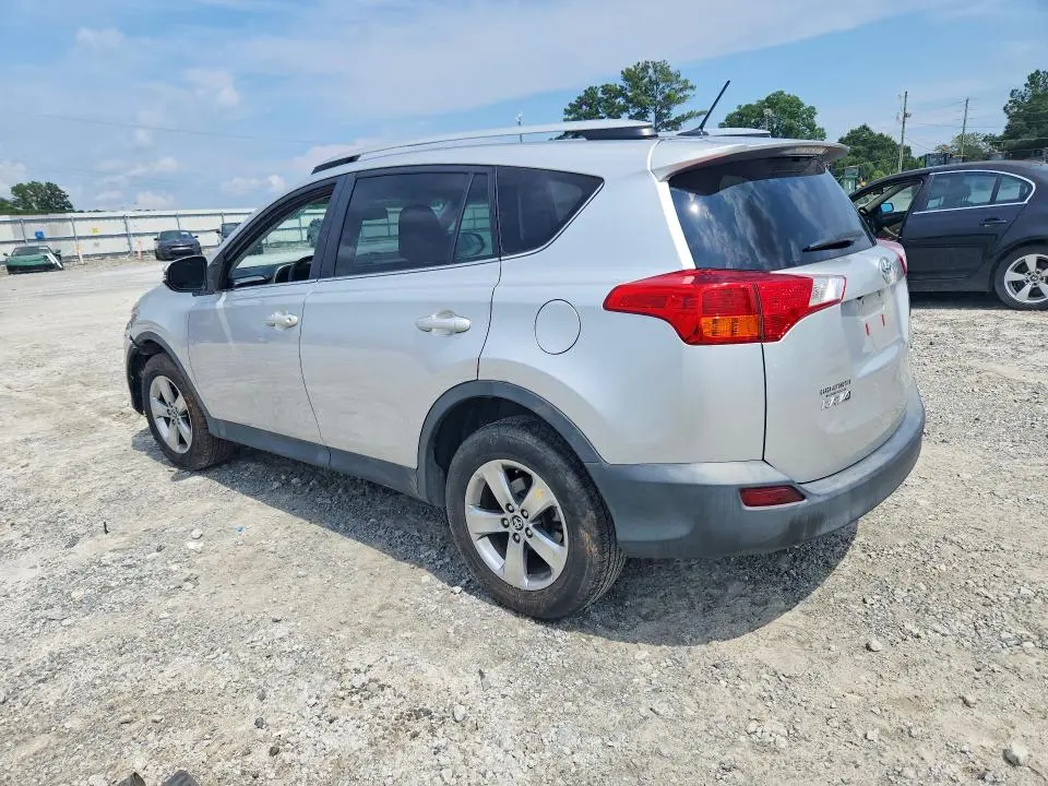 2015 TOYOTA RAV4 XLE  
