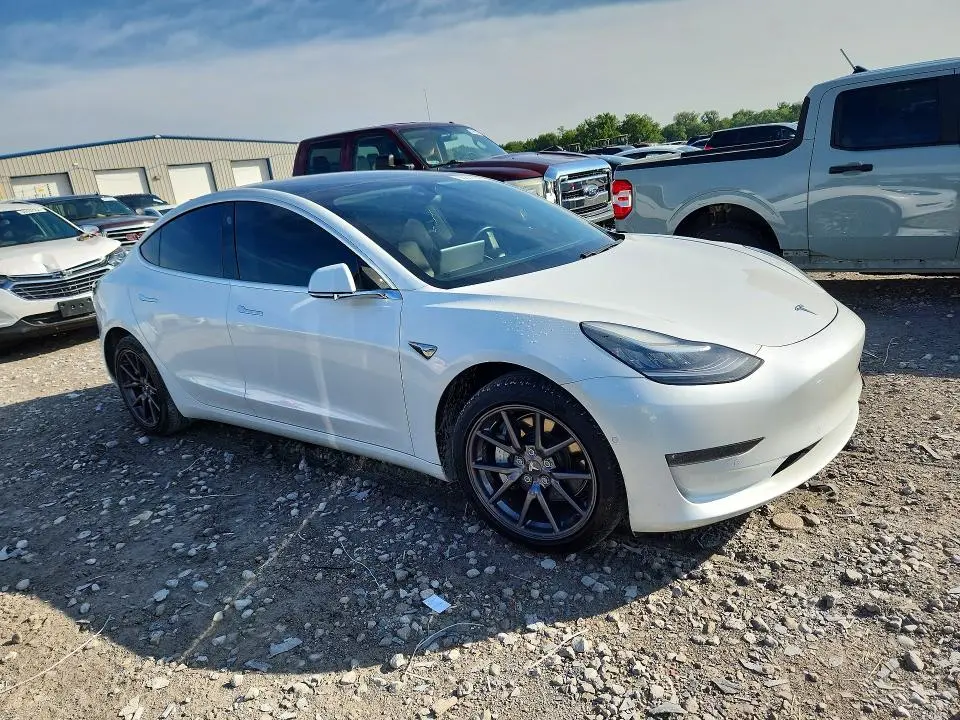 2019 TESLA MODEL 3   