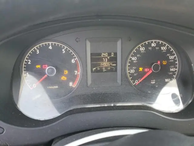 2011 VOLKSWAGEN JETTA SE  