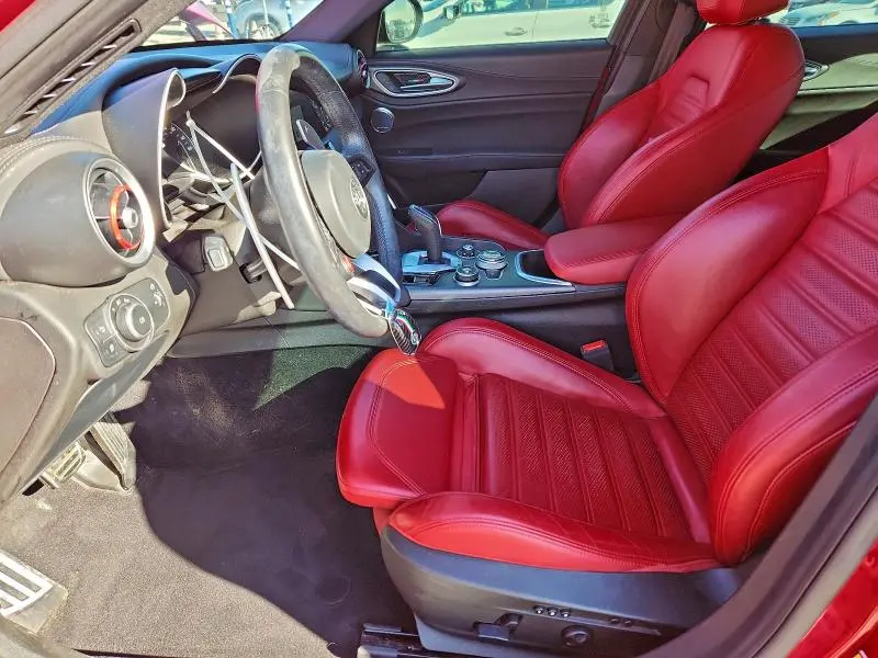 2022 ALFA ROMEO GIULIA SUPER  