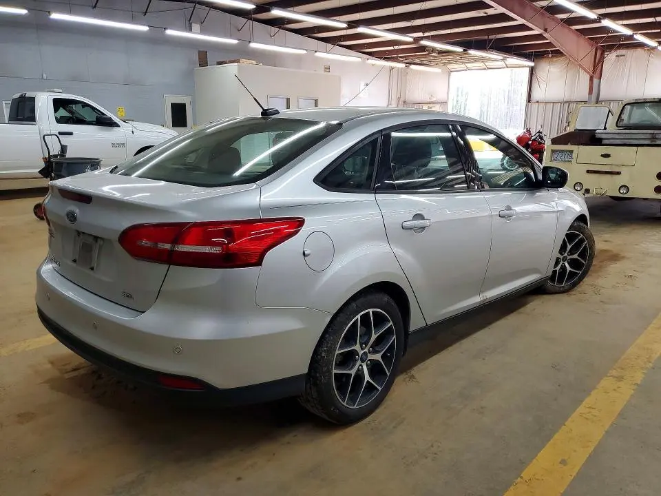 2017 FORD FOCUS SEL  