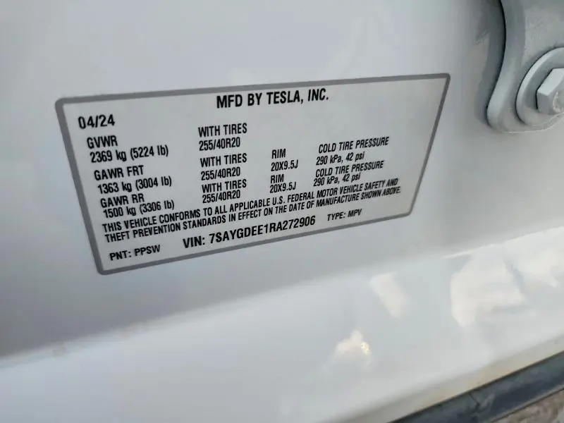 2024 TESLA MODEL Y   