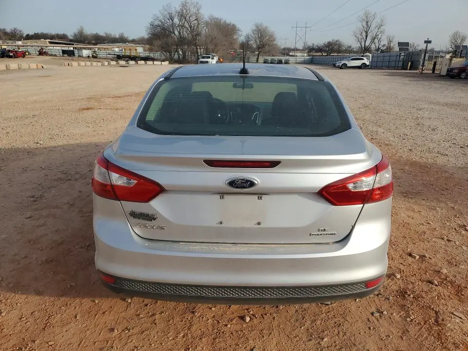 2013 FORD FOCUS SE  