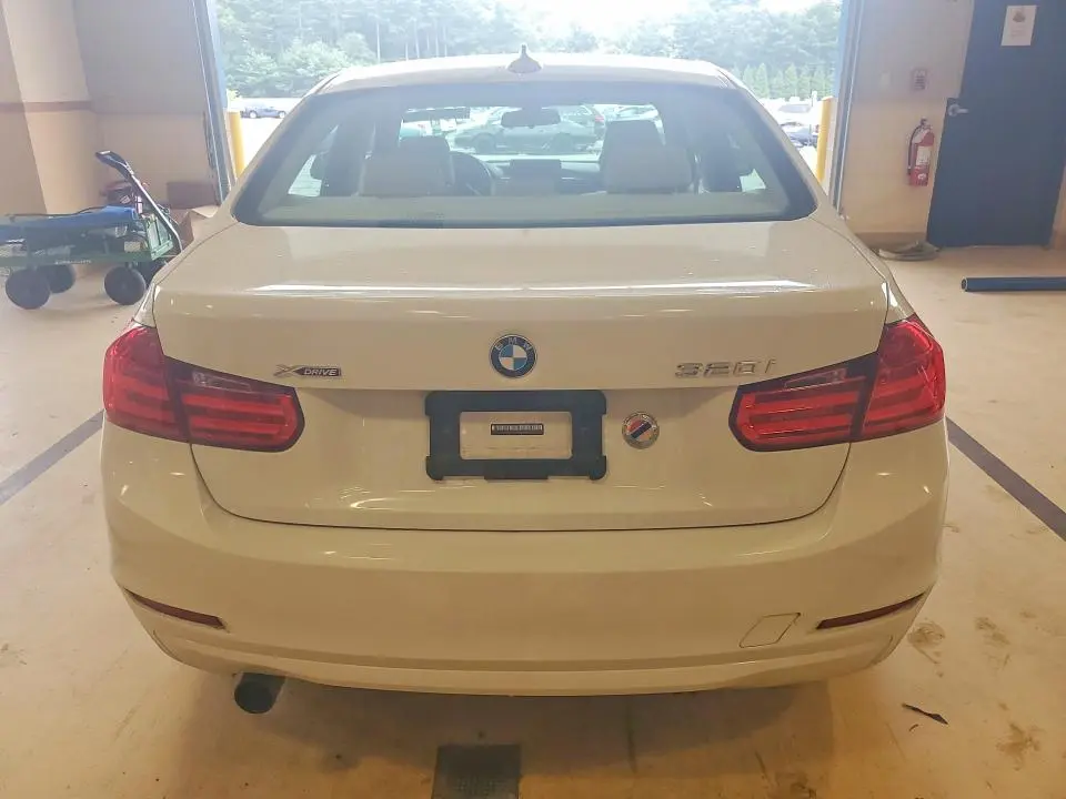 2014 BMW 320 I XDRIVE  