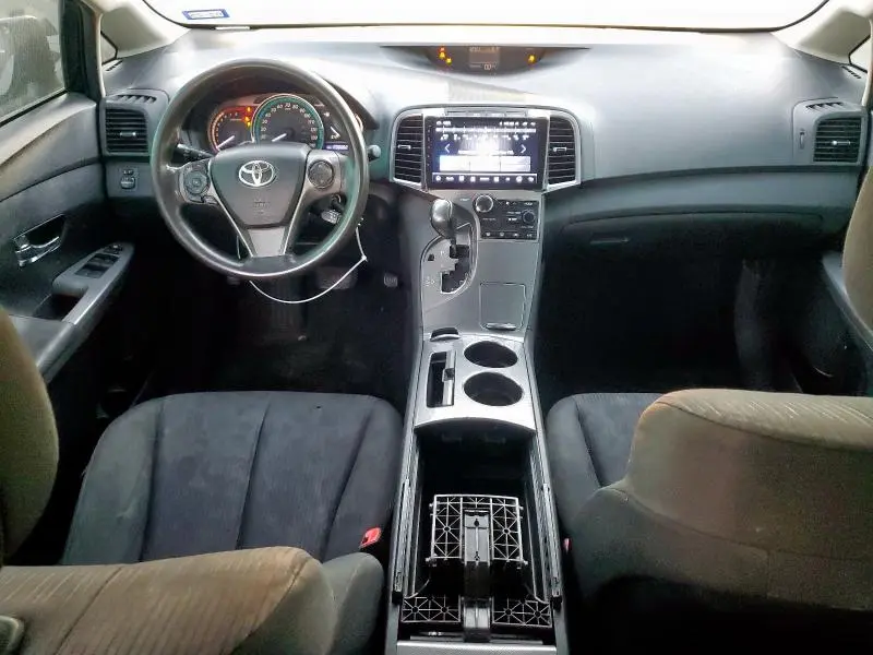 2013 TOYOTA VENZA LE  