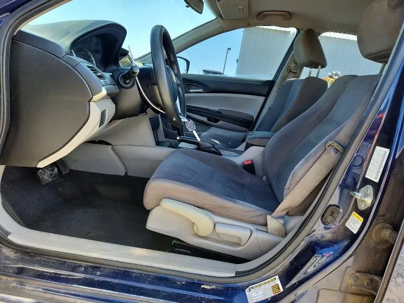 2011 HONDA ACCORD LX  