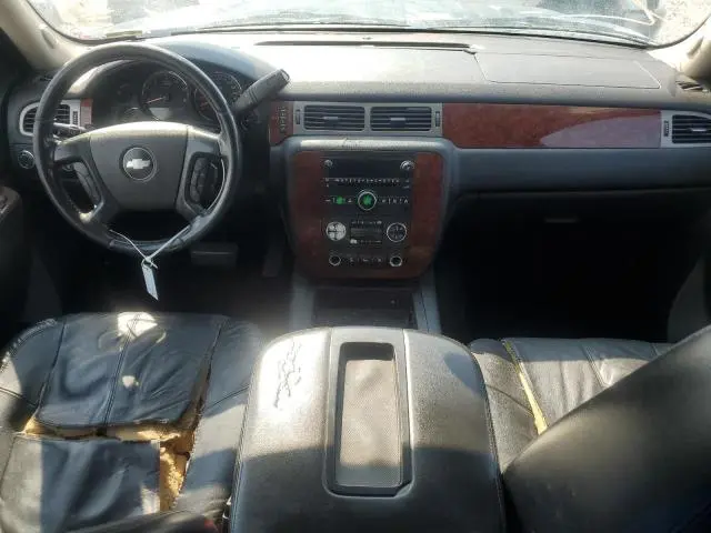 2010 CHEVROLET SUBURBAN K1500 LT  
