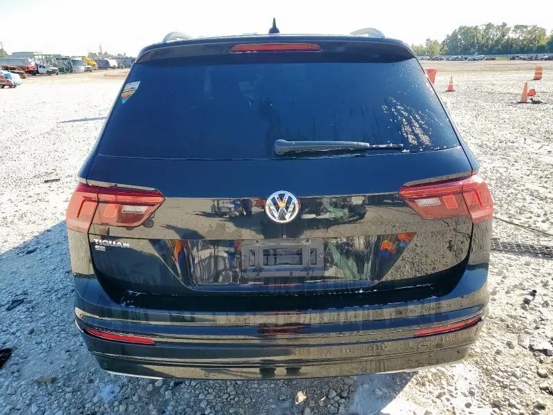 2021 VOLKSWAGEN TIGUAN SE  