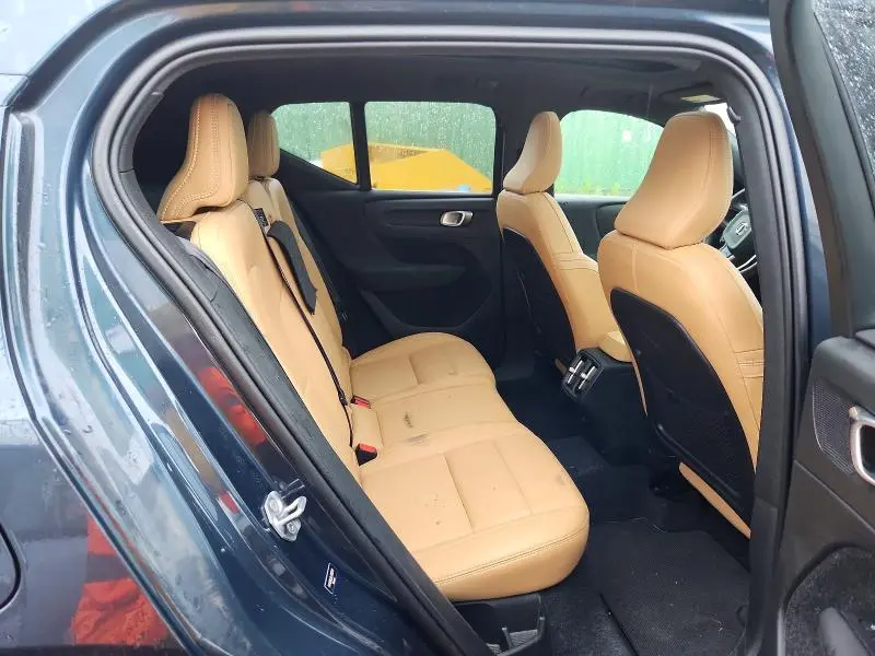 2020 VOLVO XC40 T5 INSCRIPTION  