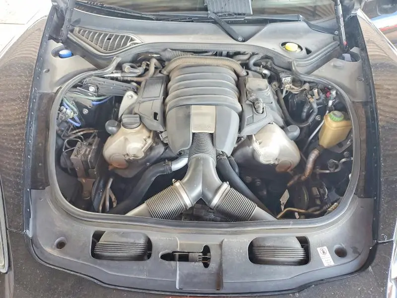 2013 PORSCHE PANAMERA 2  