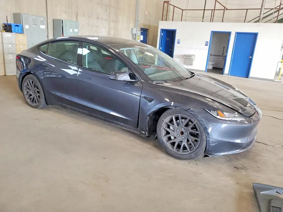 2024 TESLA MODEL 3   