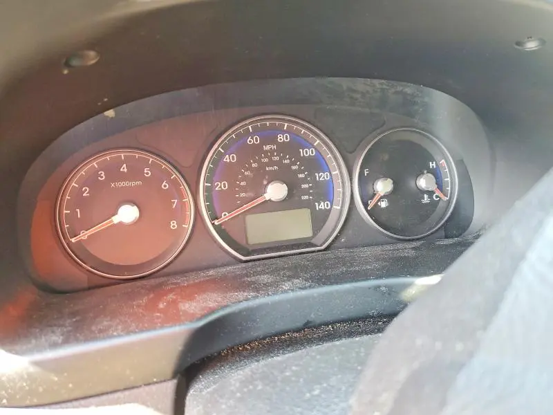 2011 HYUNDAI SANTA FE GLS  