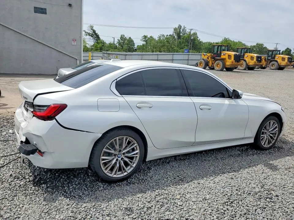 2024 BMW 330XI   