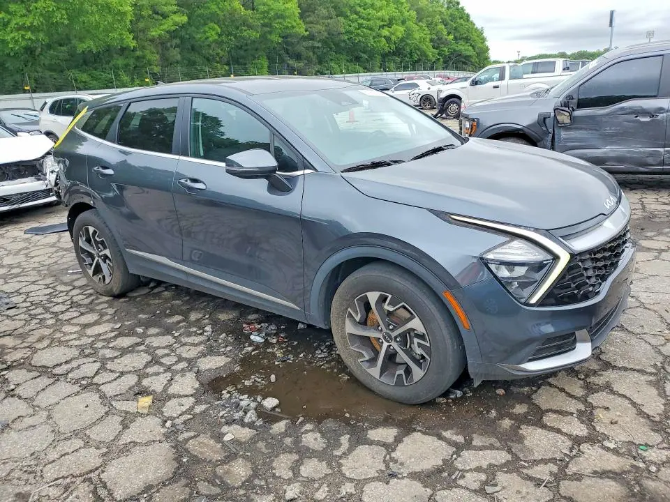 2023 KIA SPORTAGE EX  