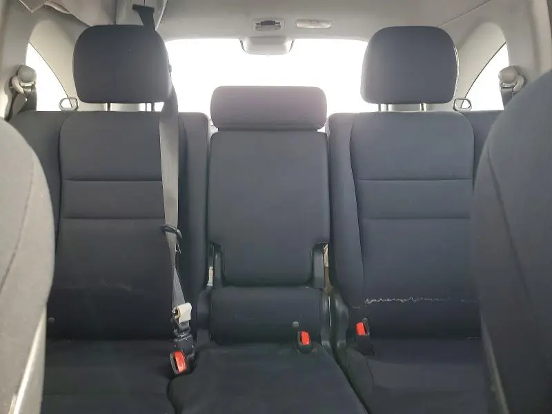 2010 HONDA CR-V LX  