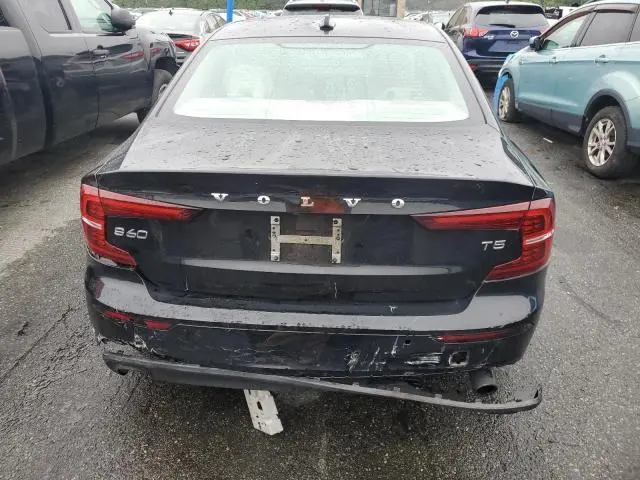 2020 VOLVO S60 T5 MOMENTUM  