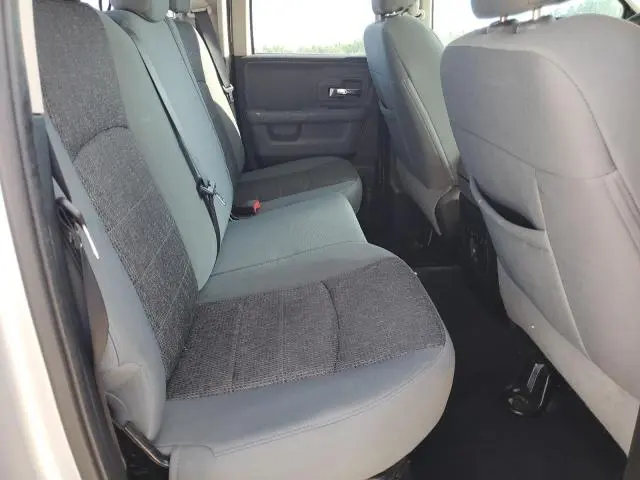 2015 RAM 1500 SLT  