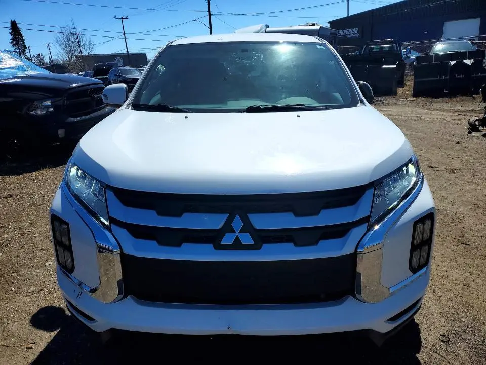 2021 MITSUBISHI RVR SE  