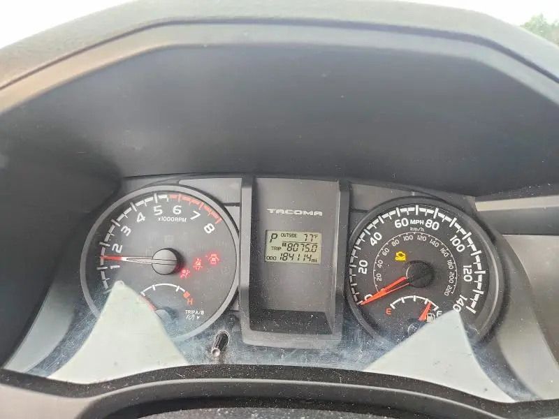2017 TOYOTA TACOMA SR  