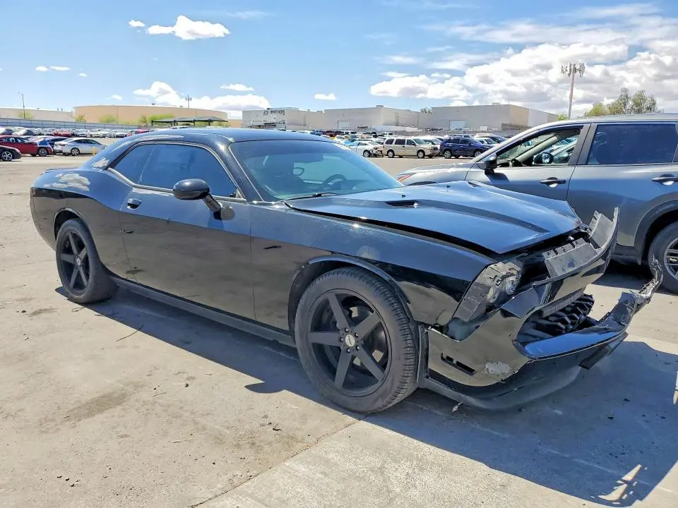 2014 DODGE CHALLENGER SXT  