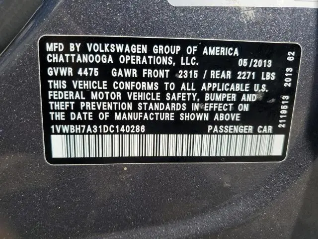 2013 VOLKSWAGEN PASSAT SE  