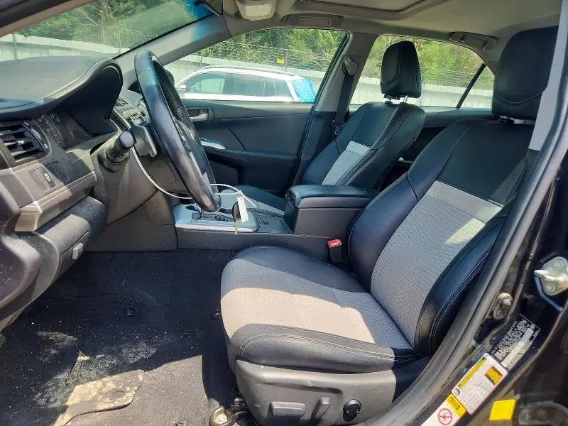 2014 TOYOTA CAMRY SE  