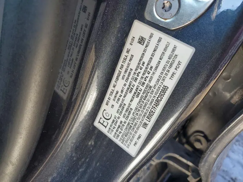 2024 TESLA MODEL 3   
