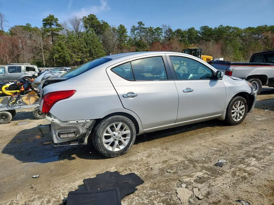 2016 NISSAN VERSA 1.6 SV  