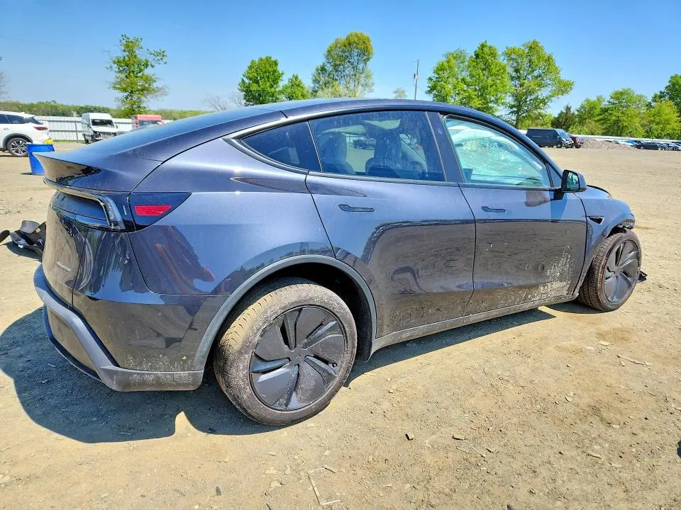 2026 TESLA MODEL Y   