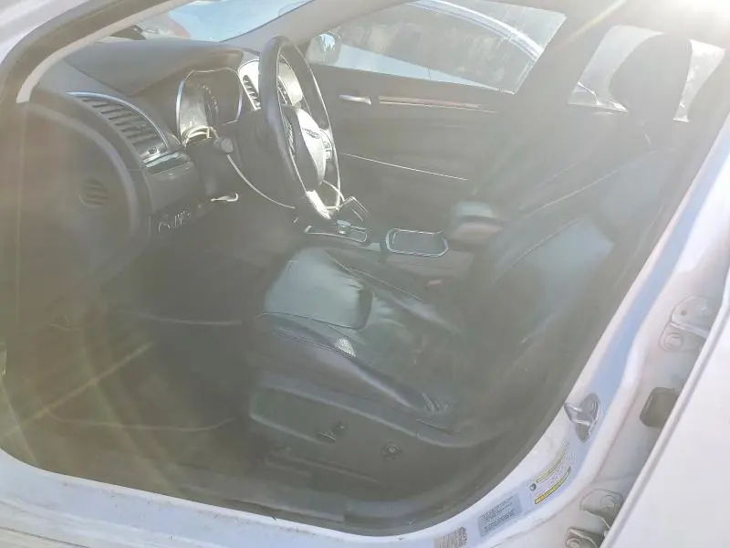 2015 CHRYSLER 300 LIMITED  