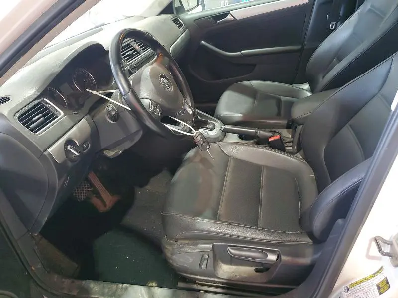 2014 VOLKSWAGEN JETTA SE  